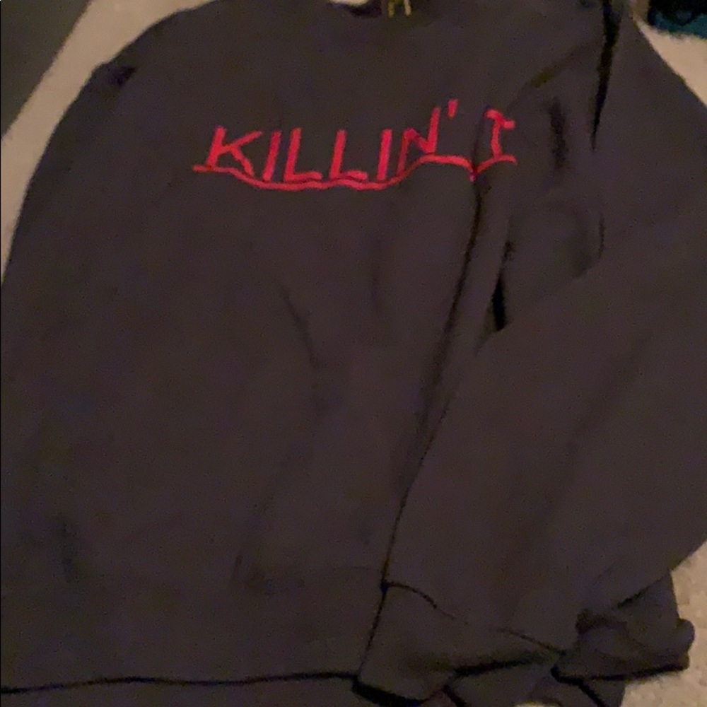 Rebdolls killin’ it sweater